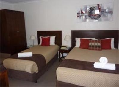 фото отеля Colonial Lodge Motor Inn