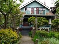 A Suite at Kitsilano Cottage