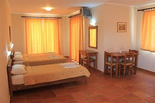 фото отеля Panos Beach Hotel