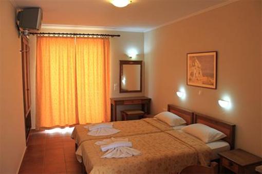 фото отеля Panos Beach Hotel