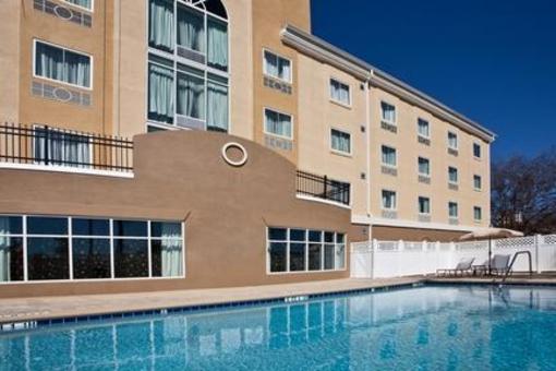 фото отеля Holiday Inn Express Hotel & Suites Palatka Northwest