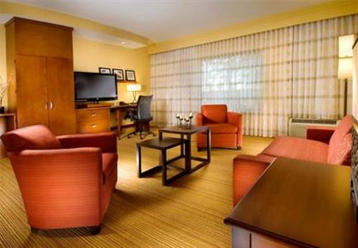 фото отеля Courtyard by Marriott Tyler