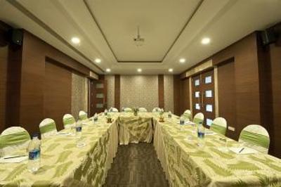 фото отеля The Fern Residency Gurgaon - An Ecotel Hotel