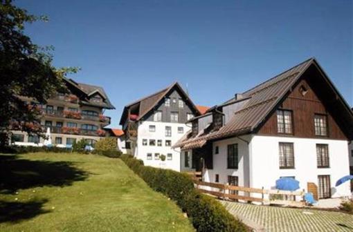 фото отеля Hotel Bayerischer Hof Oberstaufen