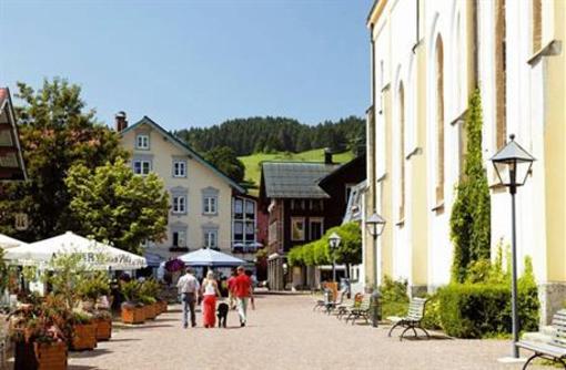 фото отеля Hotel Bayerischer Hof Oberstaufen
