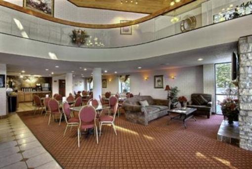 фото отеля Clarion Inn & Suites Terre Haute