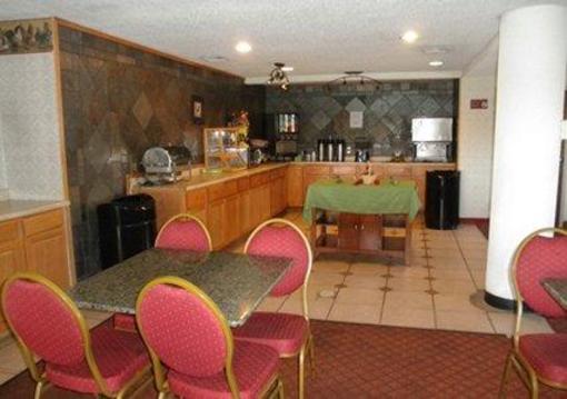 фото отеля Clarion Inn & Suites Terre Haute