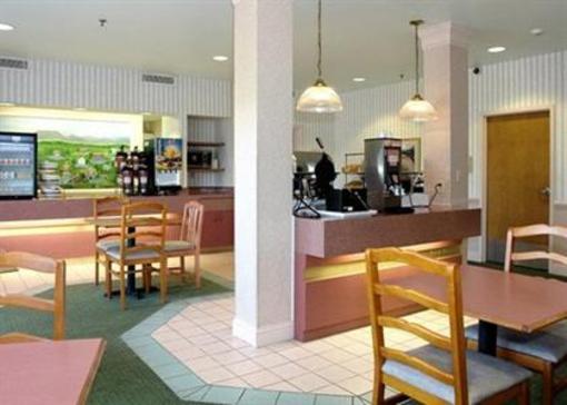 фото отеля Comfort Inn Roanoke Airport
