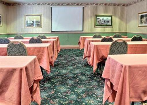 фото отеля Comfort Inn Roanoke Airport