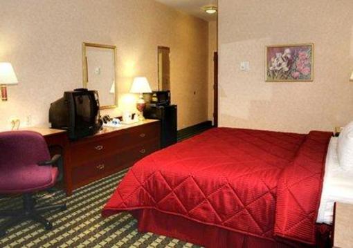 фото отеля Comfort Inn Roanoke Airport