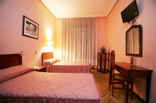 фото отеля Hostal Sardinero Madrid
