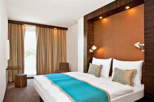 фото отеля Motel One Wien Westbahnhof