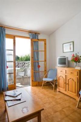 фото отеля Sa Caleta Playa Apartaments Menorca