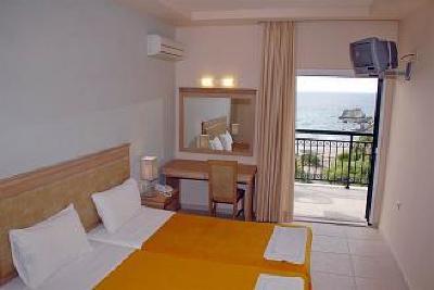 фото отеля Glyfada Beach Hotel