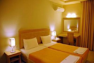 фото отеля Glyfada Beach Hotel