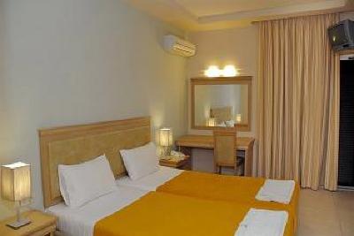 фото отеля Glyfada Beach Hotel