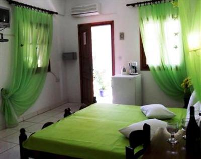 фото отеля Artemis Bungalows Stafylos