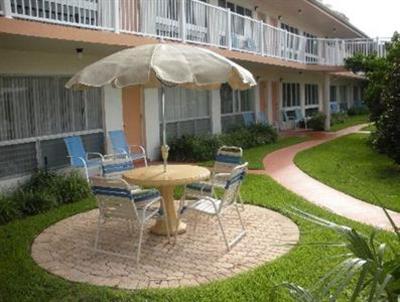 фото отеля Floranada Condominiums