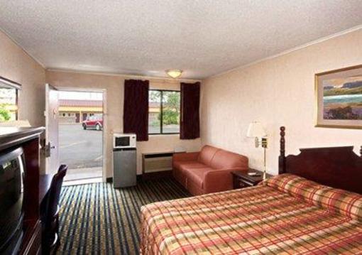 фото отеля Rodeway Inn & Suites Amherst (New York)