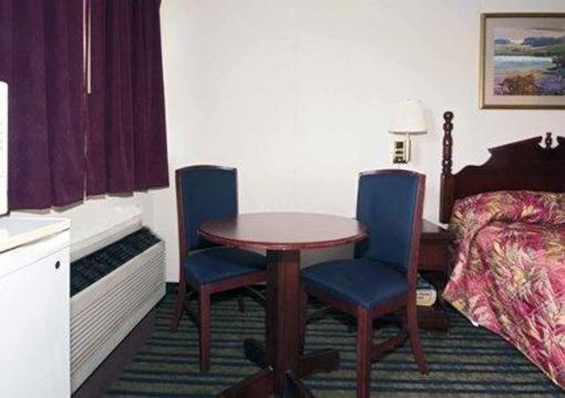 фото отеля Rodeway Inn & Suites Amherst (New York)