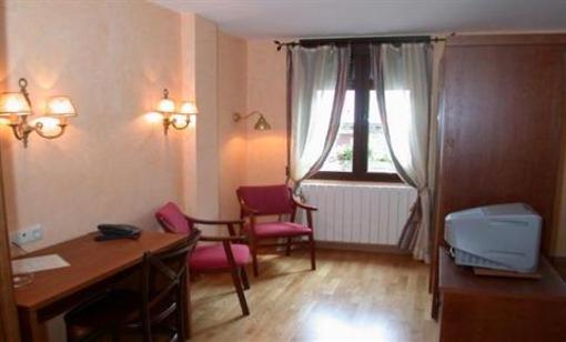 фото отеля Apartamentos Russell