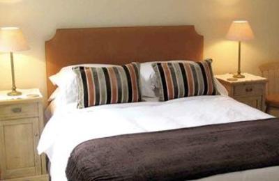 фото отеля Holly House Bracknell