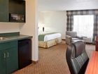 фото отеля Holiday Inn Express Hotel & Suites Alliance (Ohio)