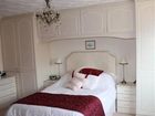 фото отеля 4 Meadowgate Close Bed & Breakfast Cardiff