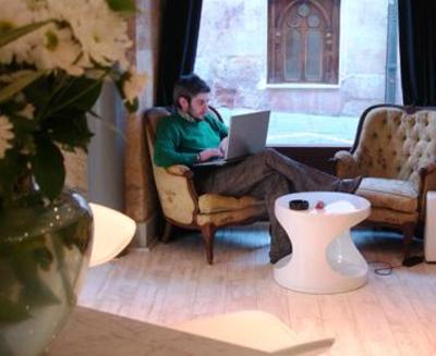 фото отеля Revolutum Hostel Salamanca