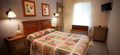 фото отеля Hostal Los Pinos