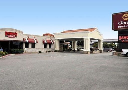 фото отеля Clarion Inn Michigan City
