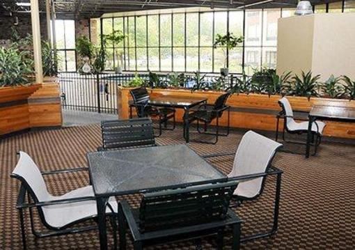 фото отеля Clarion Inn Michigan City