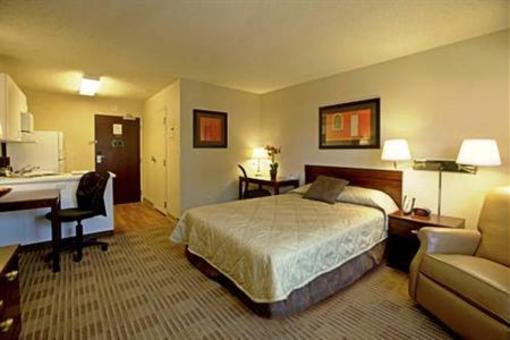 фото отеля Extended Stay America Hotel Calle Real Santa Barbara
