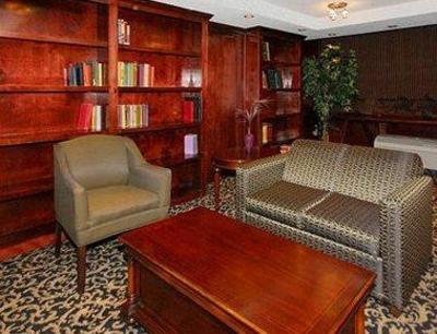 фото отеля Comfort Inn & Suites Airport North