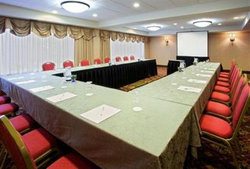 фото отеля Holiday Inn Washington-Dulles Int'l Airport