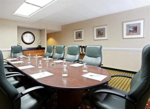 фото отеля Holiday Inn Washington-Dulles Int'l Airport