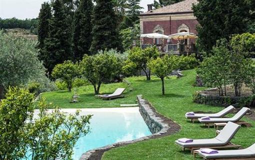 фото отеля Relais Monaci delle Terre Nere