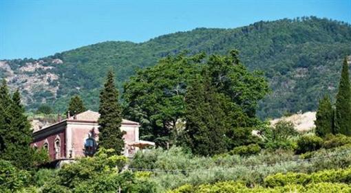 фото отеля Relais Monaci delle Terre Nere
