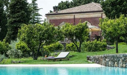 фото отеля Relais Monaci delle Terre Nere