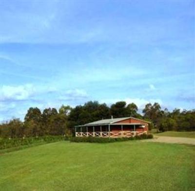 фото отеля Twin Trees Country Cottages Pokolbin
