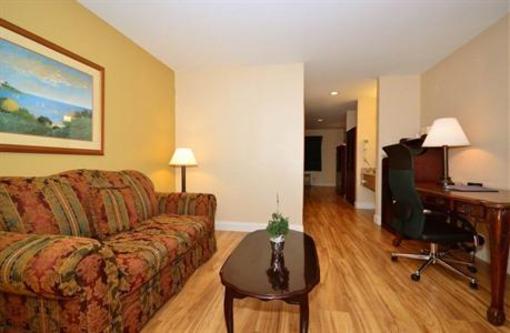 фото отеля BEST WESTERN Hammond Inn & Suites