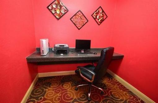 фото отеля BEST WESTERN Hammond Inn & Suites