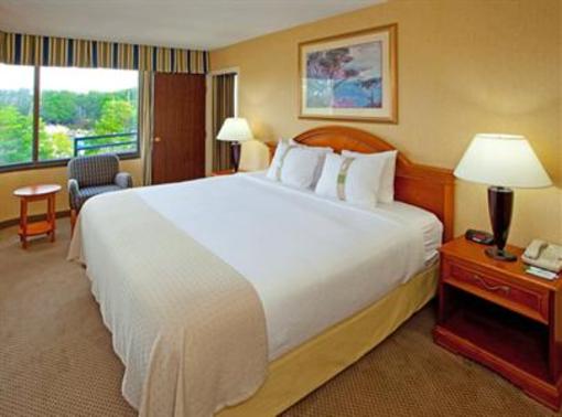 фото отеля Holiday Inn Solomons Conference Center and Marina