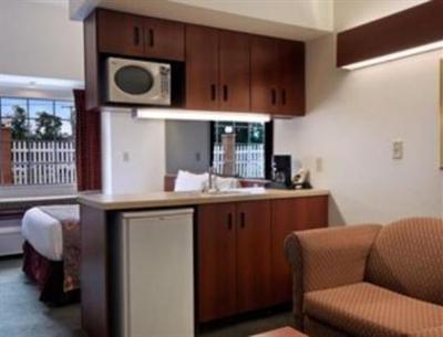 фото отеля Americas Best Value Inn & Suites Lake Charles