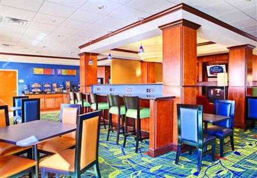 фото отеля Fairfield Inn & Suites El Paso