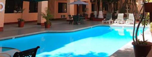 фото отеля Baja Inn Hacienda Del Rio Tijuana