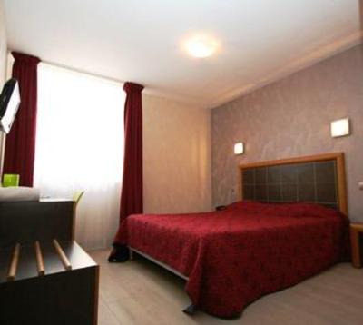фото отеля Hotel Republique Dijon