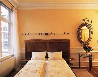 фото отеля Galerie-Hotel Sarah Petersen