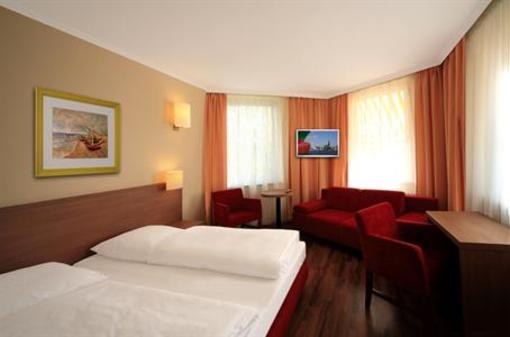 фото отеля Hotel Marienthal Hamburg