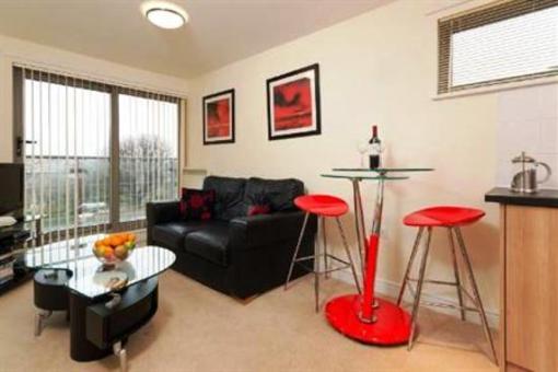 фото отеля Alderman Apartments Cotham Lawn Bristol